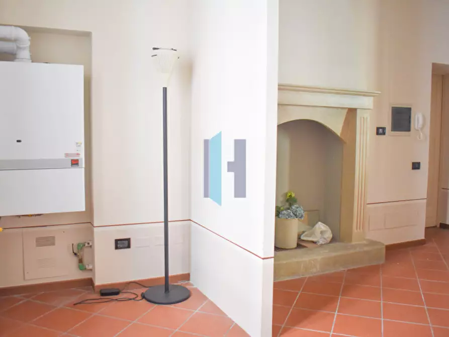 Immagine 11 di Ufficio in affitto  a Travagliato