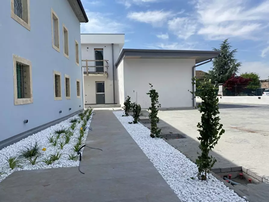 Immagine 1 di Villetta a schiera in vendita  a Mozzecane
