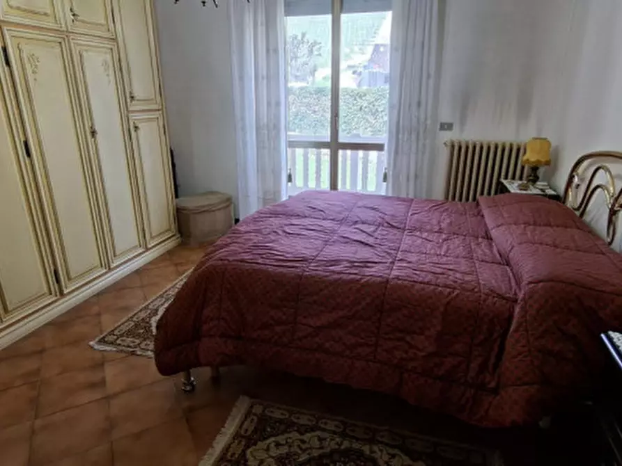 Immagine 6 di Appartamento in vendita  in Strada Valle Talloria a Grinzane Cavour