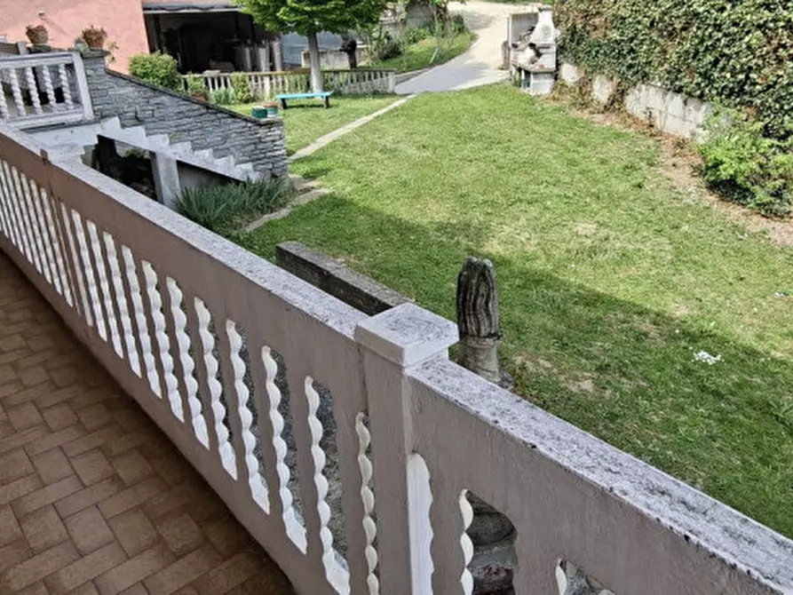 Immagine 12 di Appartamento in vendita  in Strada Valle Talloria a Grinzane Cavour