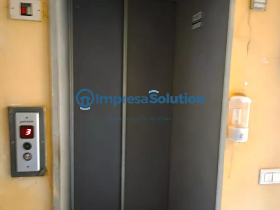 Immagine 7 di Camera in affitto  in Vico Lammatari a Napoli