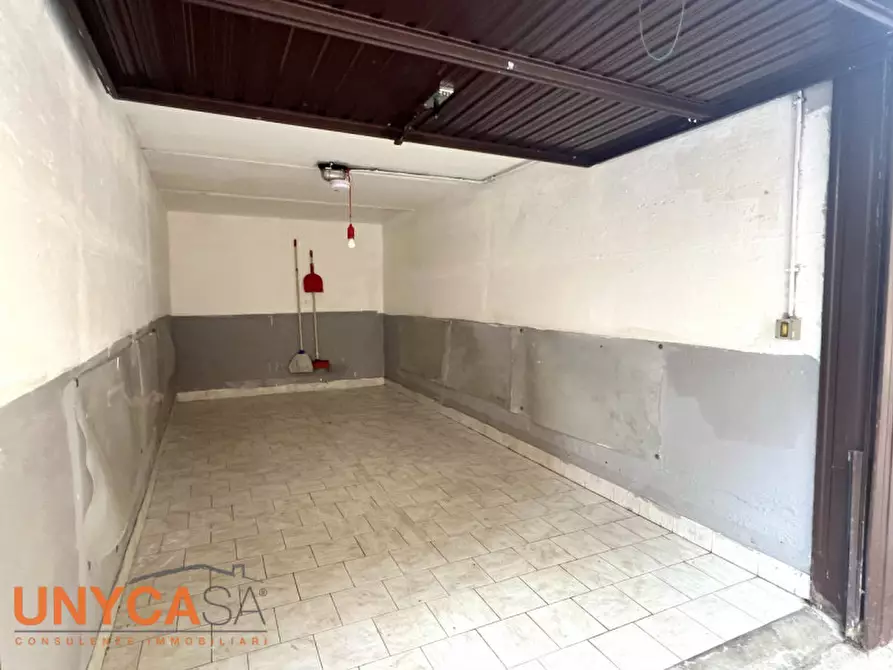 Immagine 2 di Garage in vendita  a Selvazzano Dentro