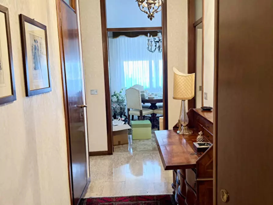 Immagine 1 di Appartamento in vendita  in Via Romagna a Castelfranco Veneto
