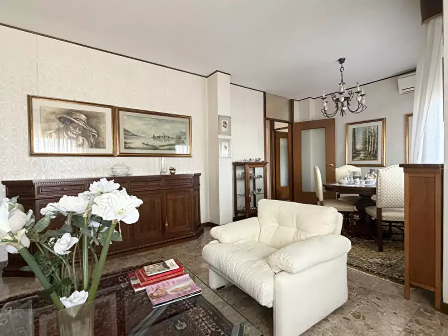 Immagine 6 di Appartamento in vendita  in Via Romagna a Castelfranco Veneto
