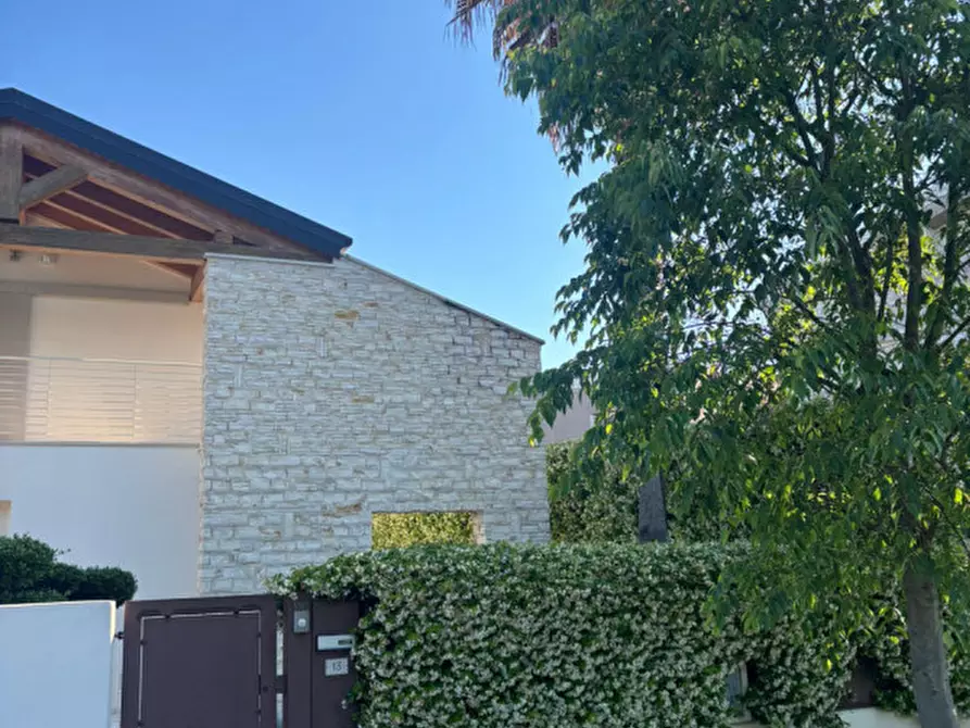 Immagine 2 di Casa bifamiliare in vendita  in Via Platone a Montegrotto Terme