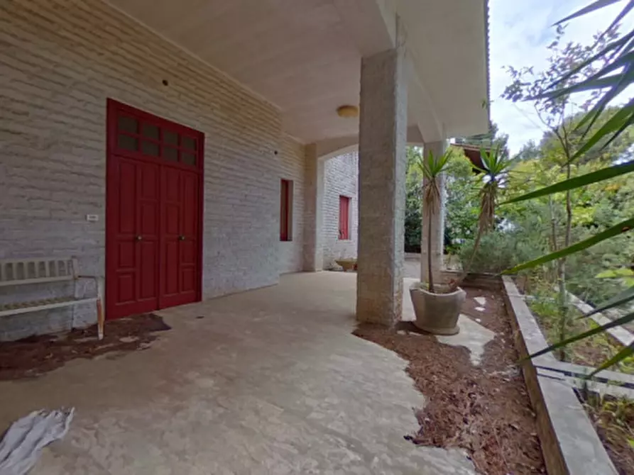 Immagine 20 di Villa in vendita  a Fasano