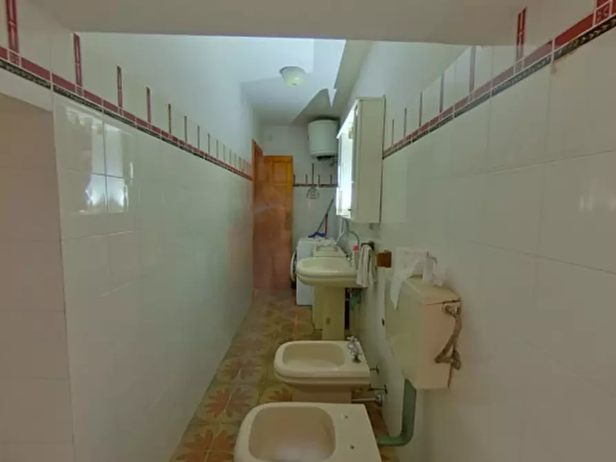 Immagine 35 di Villa in vendita  a Fasano