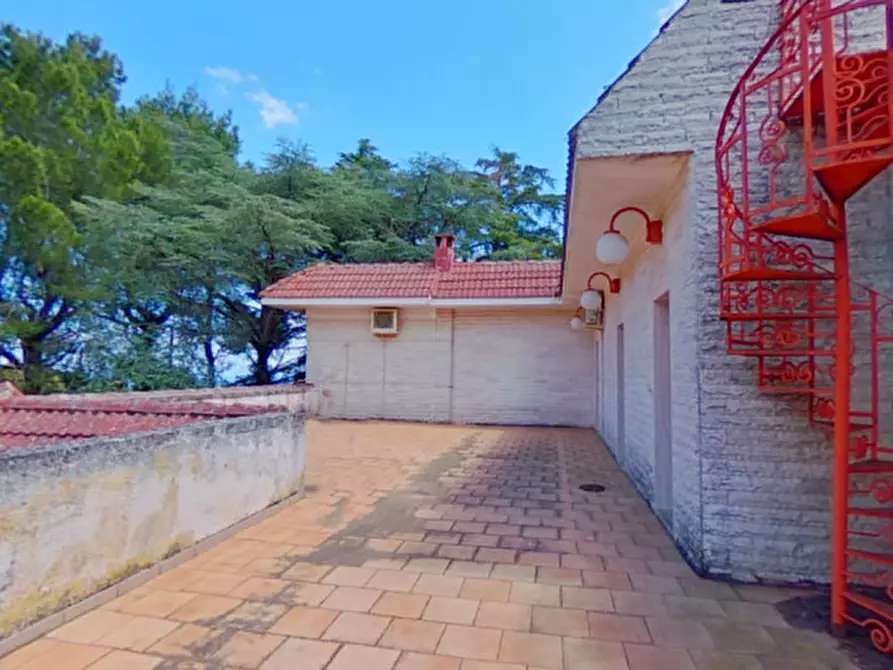 Immagine 46 di Villa in vendita  a Fasano