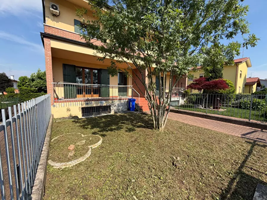Immagine 2 di Villetta a schiera in vendita  in Via Dante a Cologna Veneta