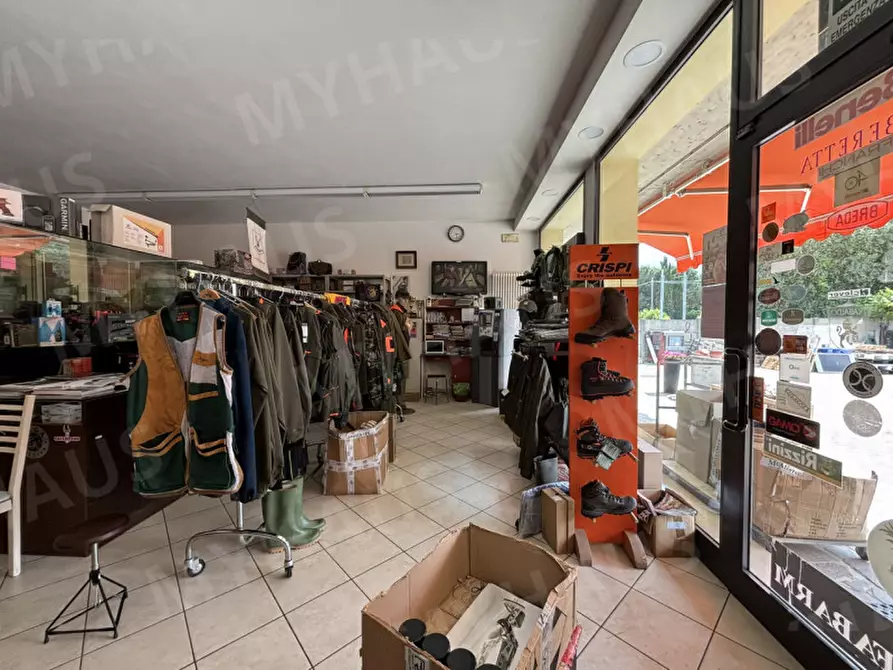 Immagine 18 di Attività commerciale in vendita  in Via Ravennate, 4160 a Cesena