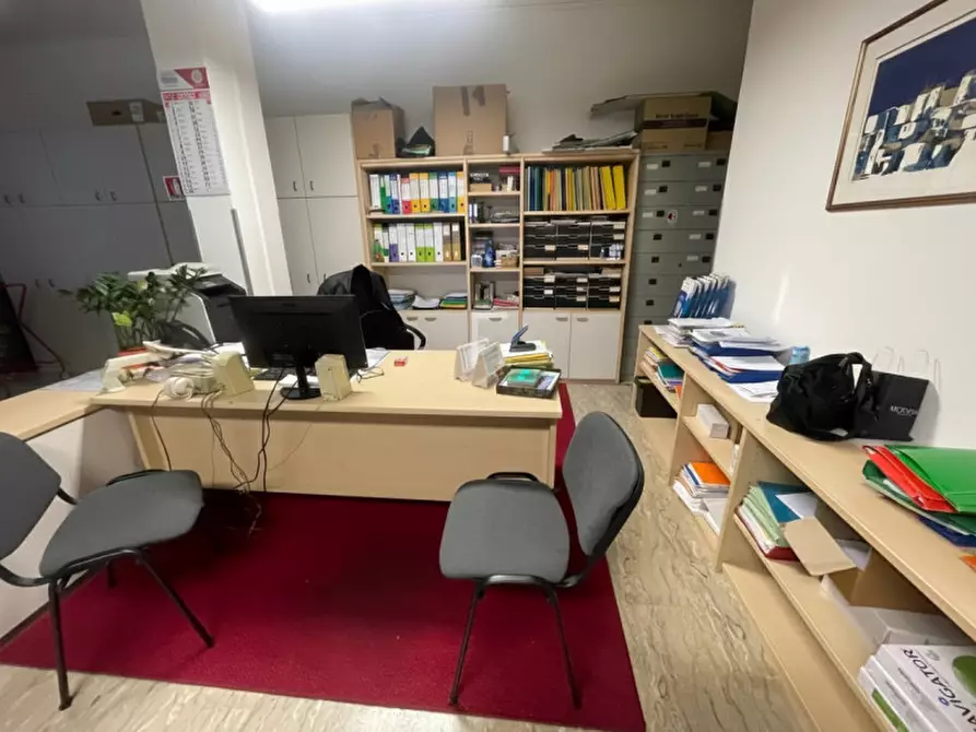 Immagine 5 di Negozio in vendita  in via Colotti a Padova