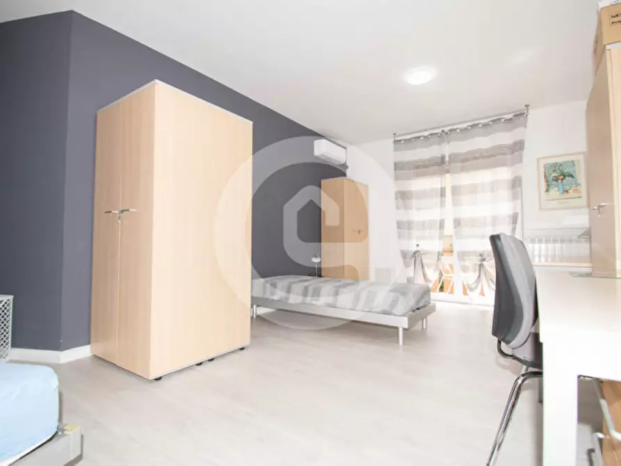 Immagine 9 di Camera in affitto  in via durer a Padova