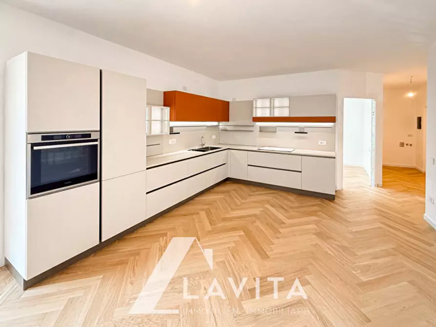 Immagine 2 di Appartamento in vendita  in Via Rovigo a Riva Del Garda