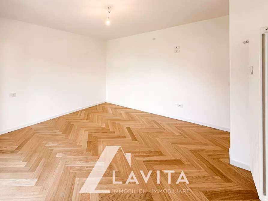 Immagine 25 di Appartamento in vendita  in Via Rovigo a Riva Del Garda