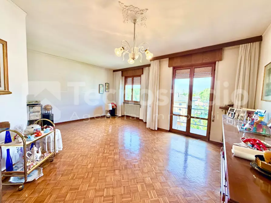 Immagine 2 di Appartamento in vendita  in Via Santa Chiara a Lonigo