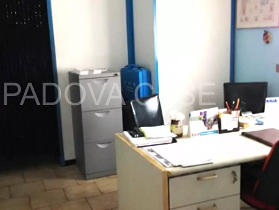 Immagine 5 di Ufficio in vendita  in Via Altichiero a Padova