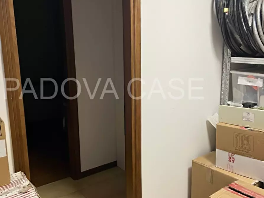 Immagine 10 di Ufficio in vendita  in Via Altichiero a Padova