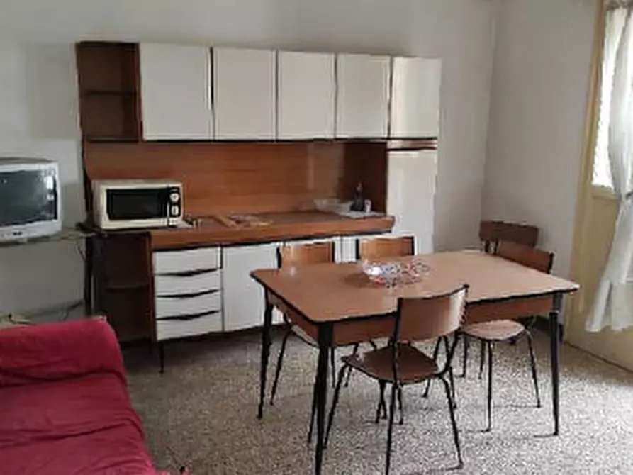 Immagine 4 di Appartamento in vendita  in Via Carlo Stuparich, 2 a Treviso