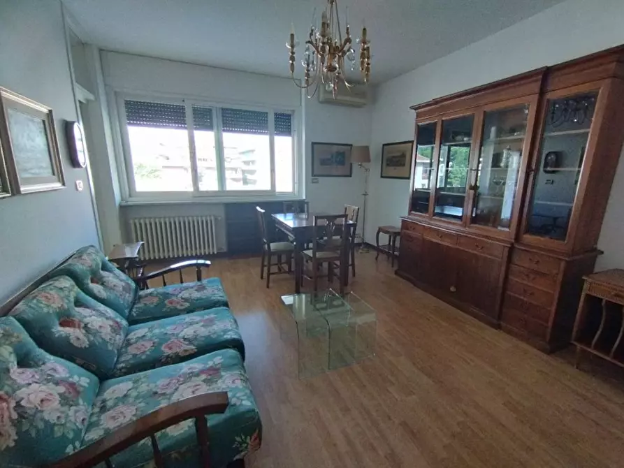 Immagine 1 di Appartamento in affitto  a Schio