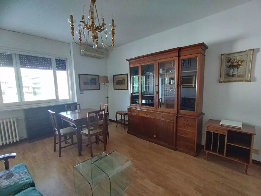 Immagine 2 di Appartamento in affitto  a Schio