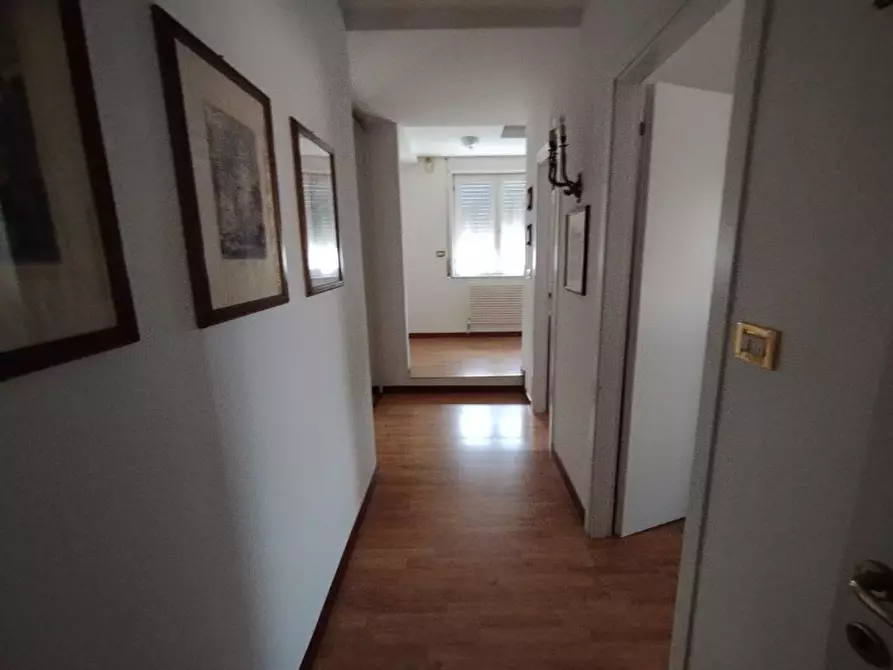 Immagine 6 di Appartamento in affitto  a Schio