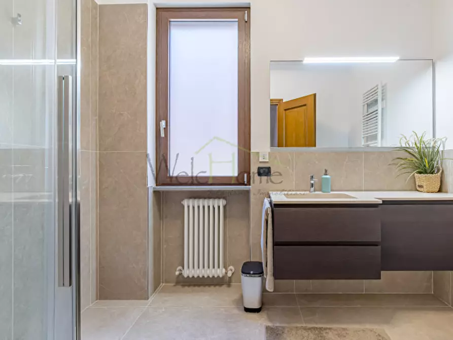 Immagine 25 di Villa in vendita  in Via Rovascino a Lipomo