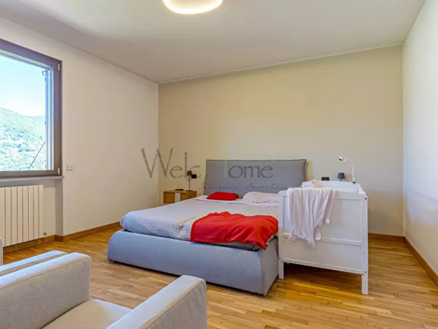 Immagine 39 di Villa in vendita  in Via Rovascino a Lipomo