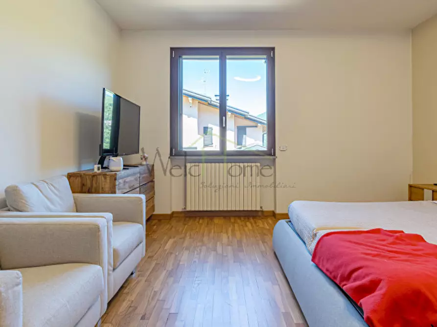 Immagine 40 di Villa in vendita  in Via Rovascino a Lipomo