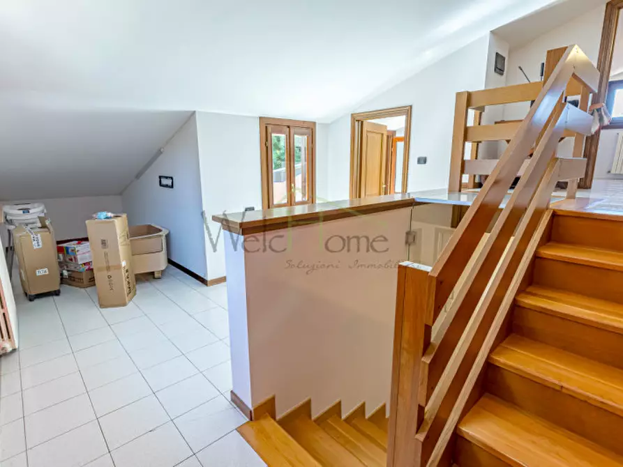 Immagine 42 di Villa in vendita  in Via Rovascino a Lipomo