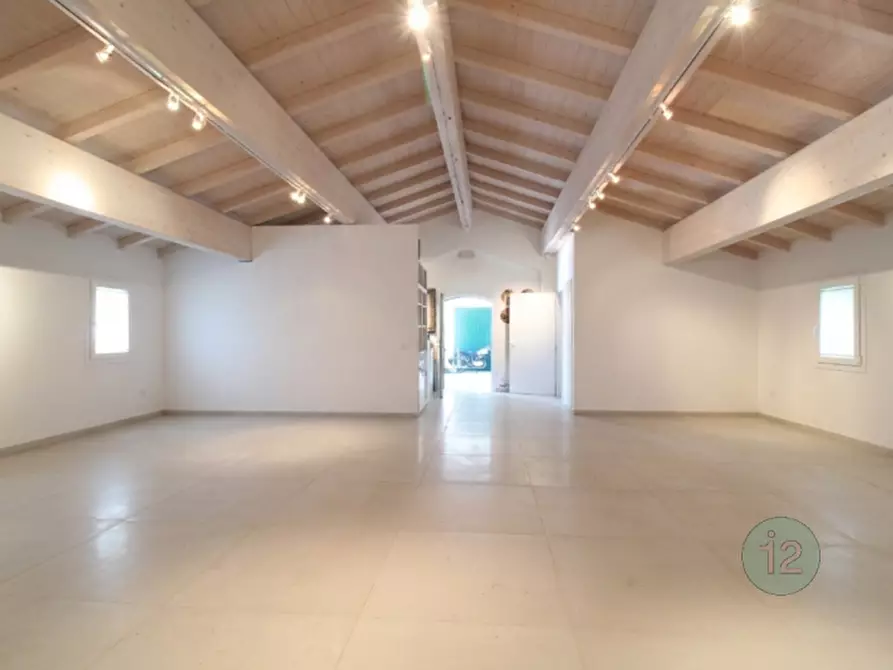 Immagine 11 di Laboratorio in vendita  in Via G. Bignardi a San Felice Sul Panaro