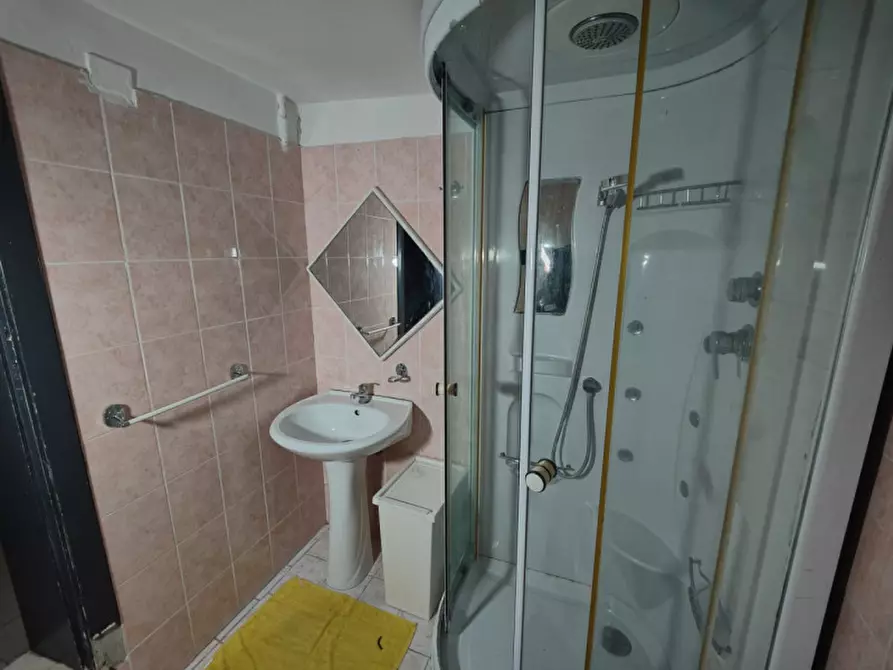 Immagine 12 di Casa indipendente in vendita  in Via A. De Gasperi a Terre Roveresche
