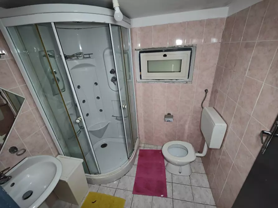 Immagine 13 di Casa indipendente in vendita  in Via A. De Gasperi a Terre Roveresche