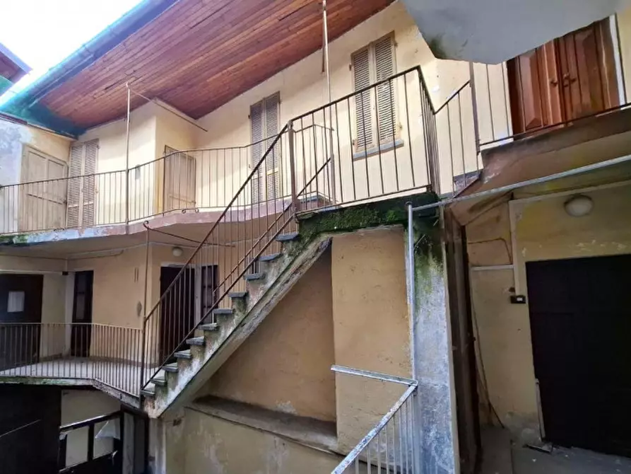 Immagine 5 di Palazzo in vendita  in Piazza S. Pietro, 2, 12031 Bagnolo Piemonte CN, Italia a Bagnolo Piemonte