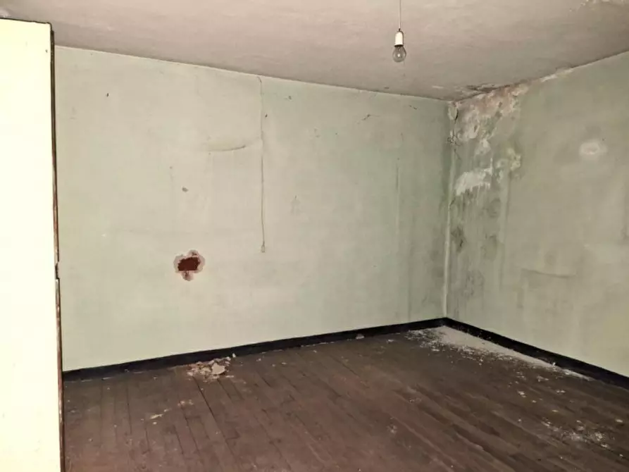 Immagine 7 di Palazzo in vendita  in Piazza S. Pietro, 2, 12031 Bagnolo Piemonte CN, Italia a Bagnolo Piemonte