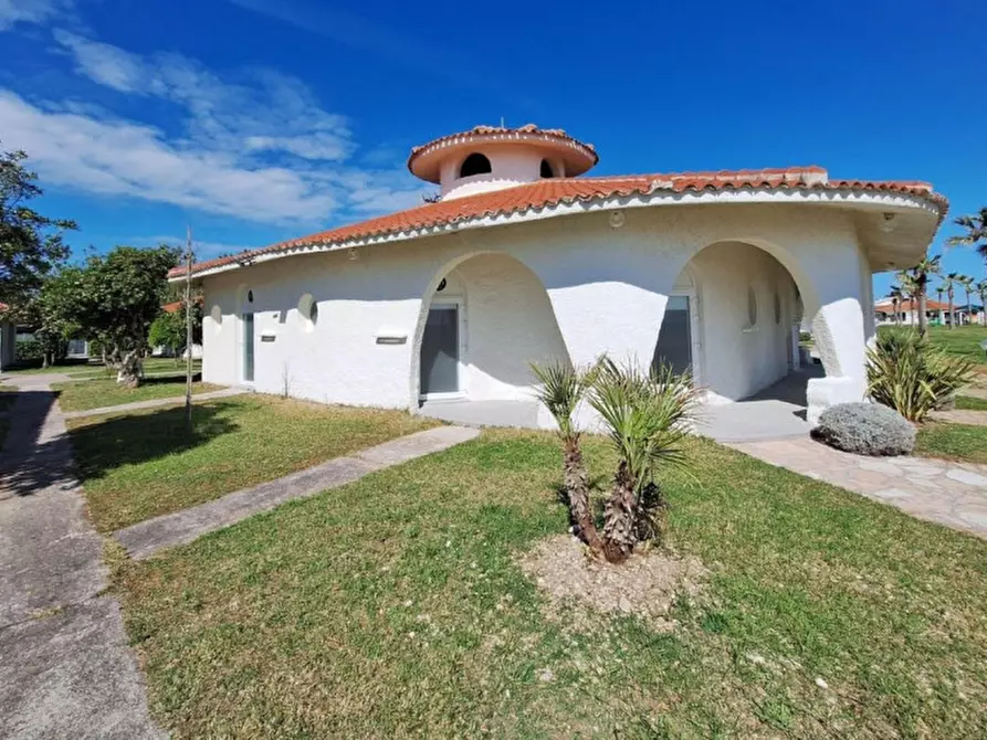 Immagine 5 di Hotel in vendita  in Via Ugo Foscolo, 28, 61037 Marotta PU, Italia a Mondolfo