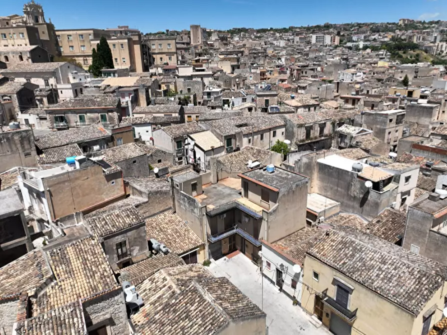 Immagine 3 di Casa indipendente in vendita  a Modica