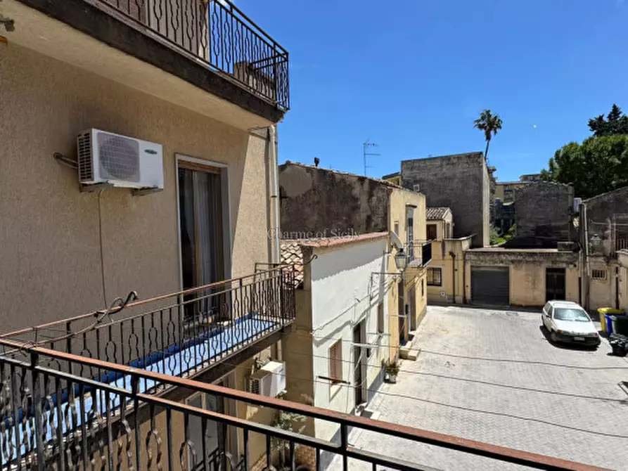 Immagine 5 di Casa indipendente in vendita  a Modica