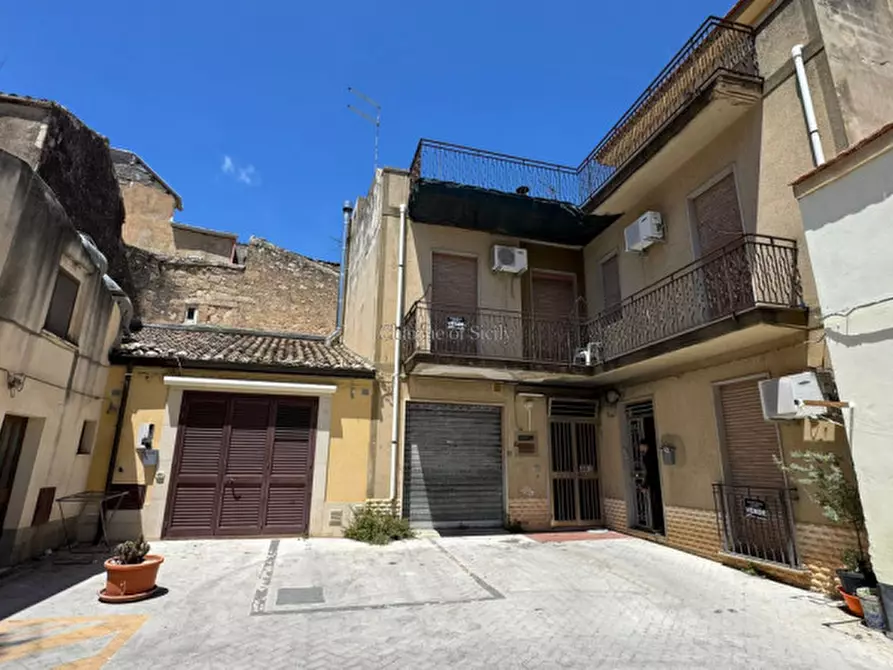 Immagine 39 di Casa indipendente in vendita  a Modica