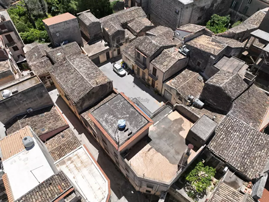 Immagine 40 di Casa indipendente in vendita  a Modica