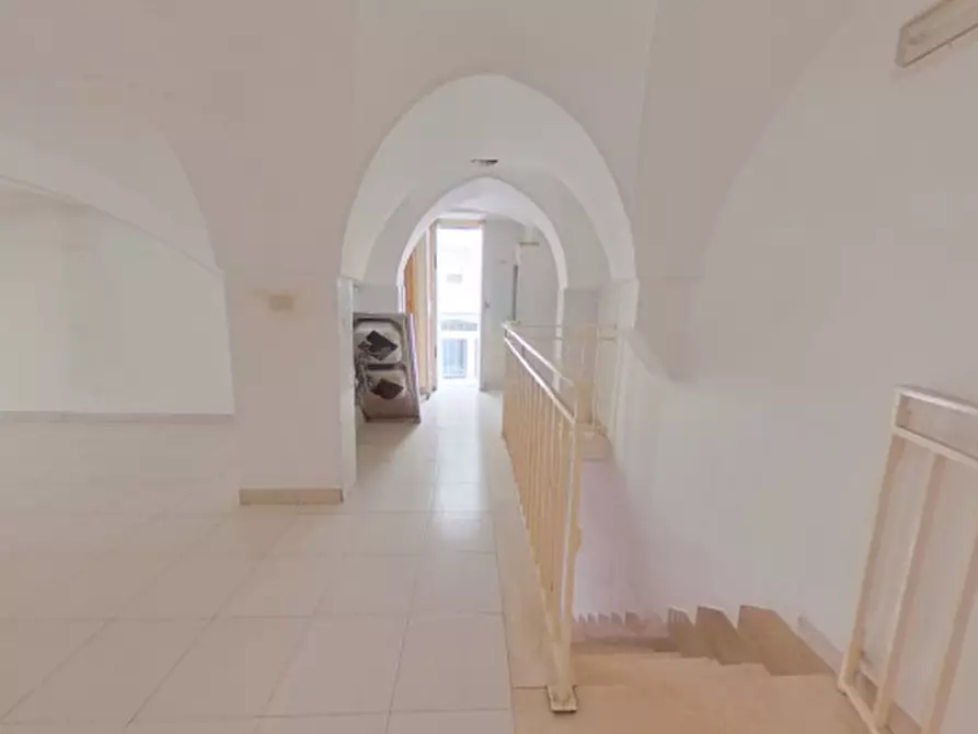 Immagine 19 di Villetta a schiera in vendita  in Via Giuseppe Giusti a Fasano