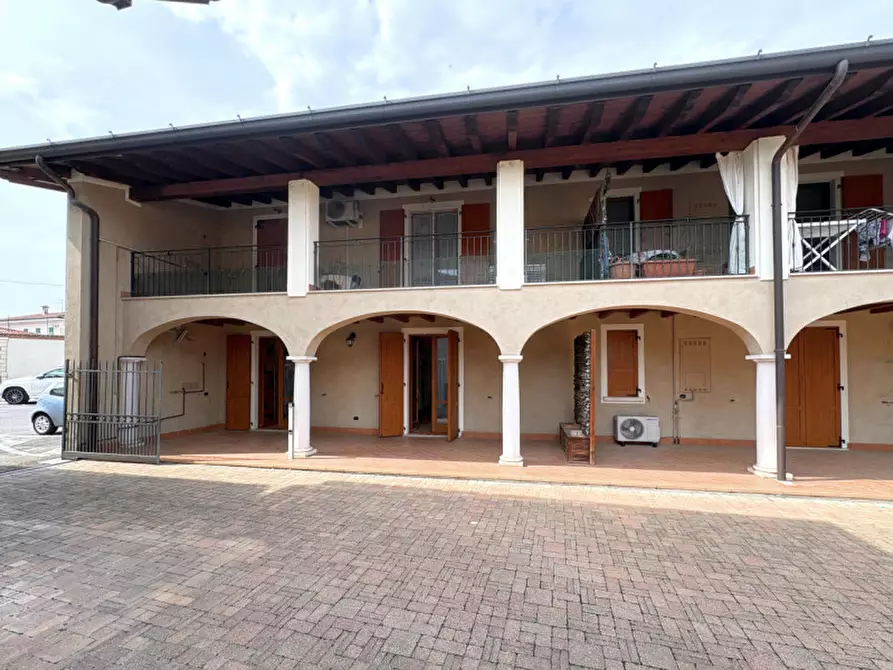Immagine 3 di Appartamento in vendita  in Via Solferino a Travagliato