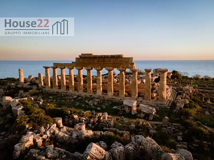Immagine 16 di Villa in vendita  a Trapani