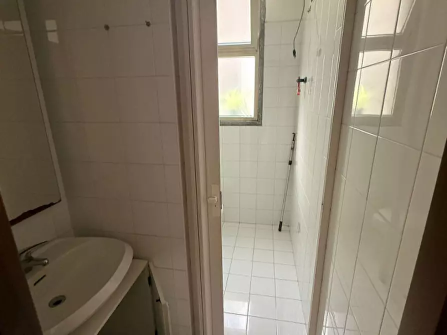 Immagine 3 di Negozio in affitto  in via spinetti 137 a Oppeano