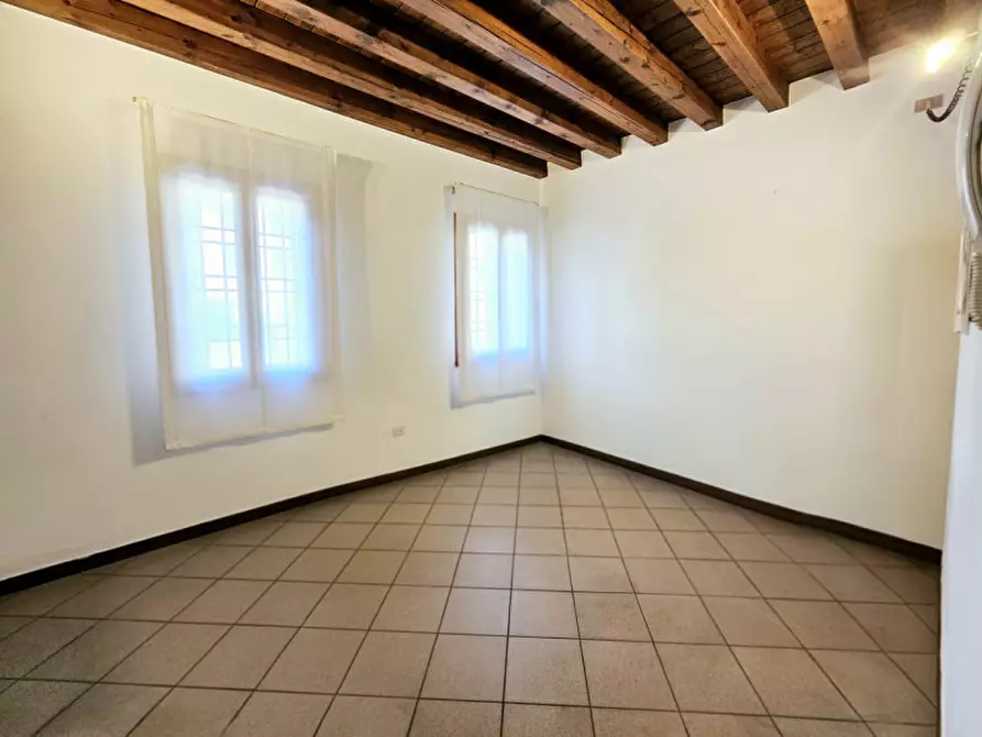 Immagine 3 di Ufficio in vendita  in VIA PRINCIPE UMBERTO a Este