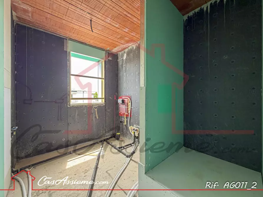 Immagine 11 di Casa bifamiliare in vendita  a Rossano Veneto