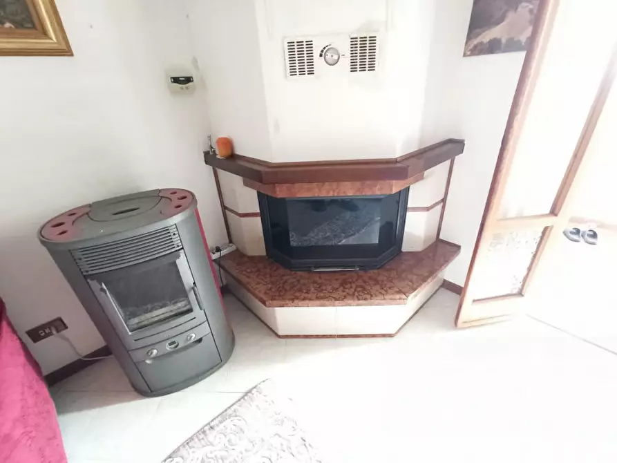 Immagine 9 di Casa indipendente in vendita  in Via dei Mandorli a Panicale