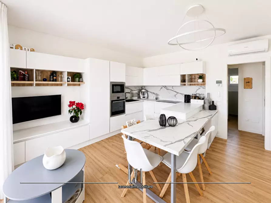 Immagine 5 di Appartamento in vendita  in Viale Cigno Bianco 10 a Jesolo
