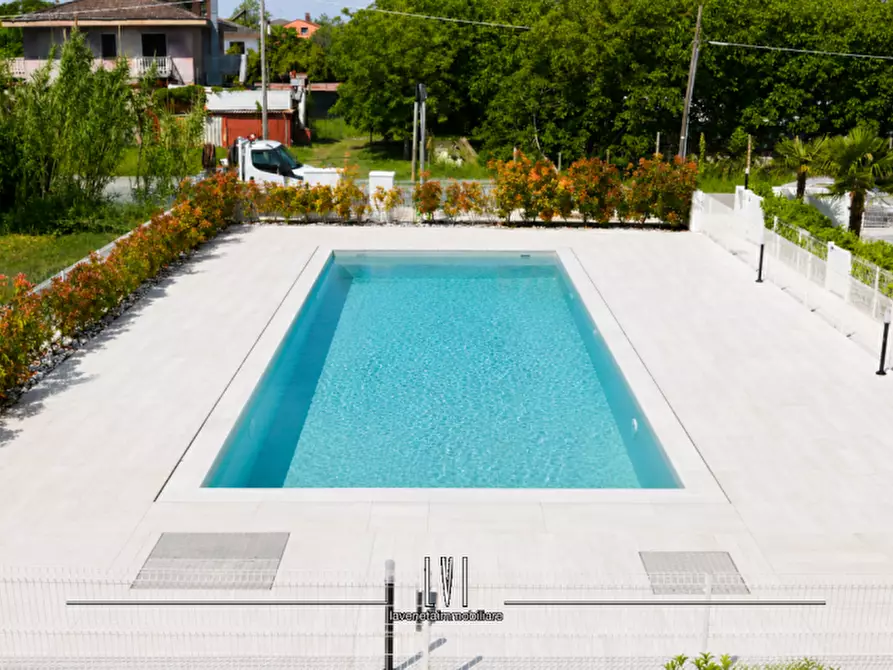 Immagine 22 di Appartamento in vendita  in Viale Cigno Bianco 10 a Jesolo