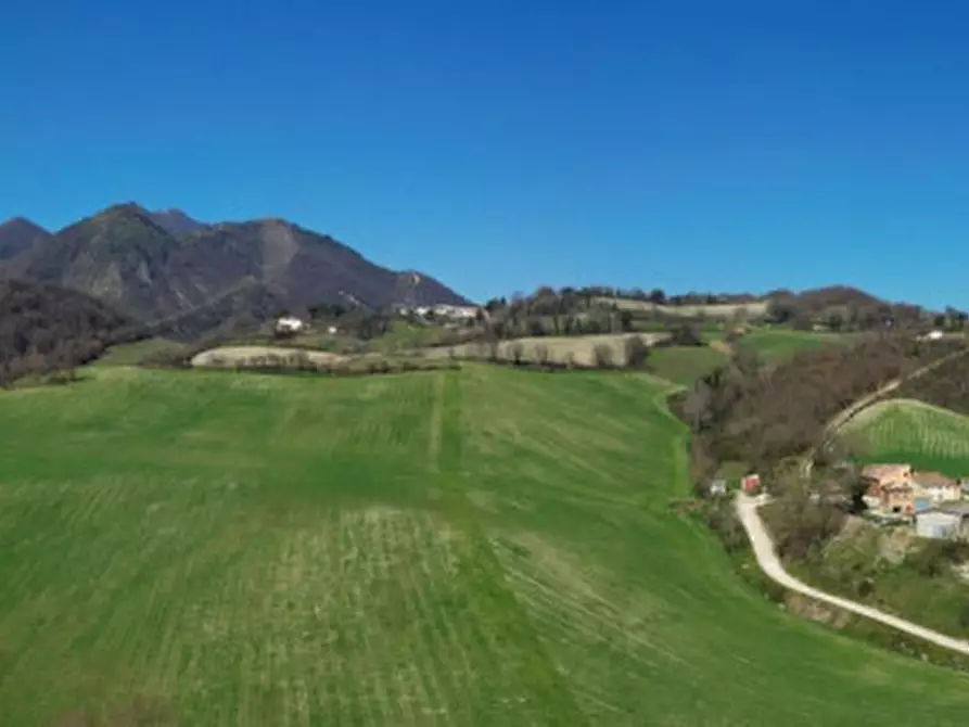 Immagine 26 di Rustico / casale in vendita  a Sassoferrato