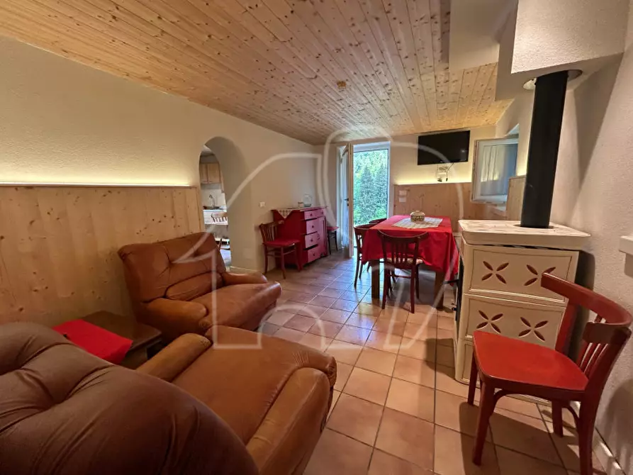 Immagine 2 di Casa indipendente in vendita  a Borgo Valsugana